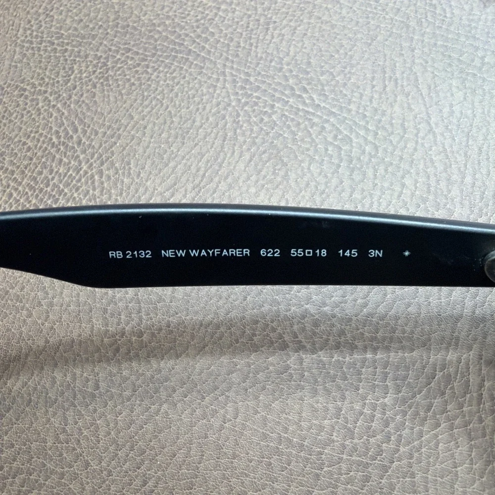 RAY BAN New Wayfarer Sunglasses Black On Black POLARIZED Made Italy RB1232 New!!